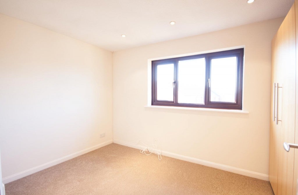 House Pipers Close in Royal Wootton Bassett