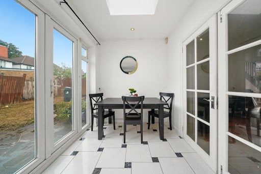 House Lowfield Road in Greater London