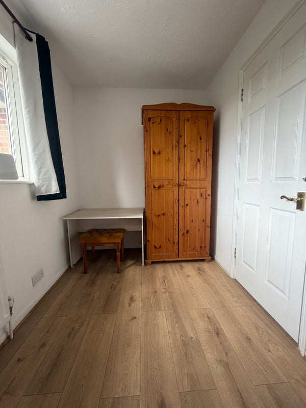 Room Swallow Gardens in Greater London