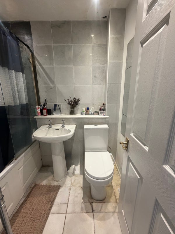 Room Swallow Gardens in Greater London