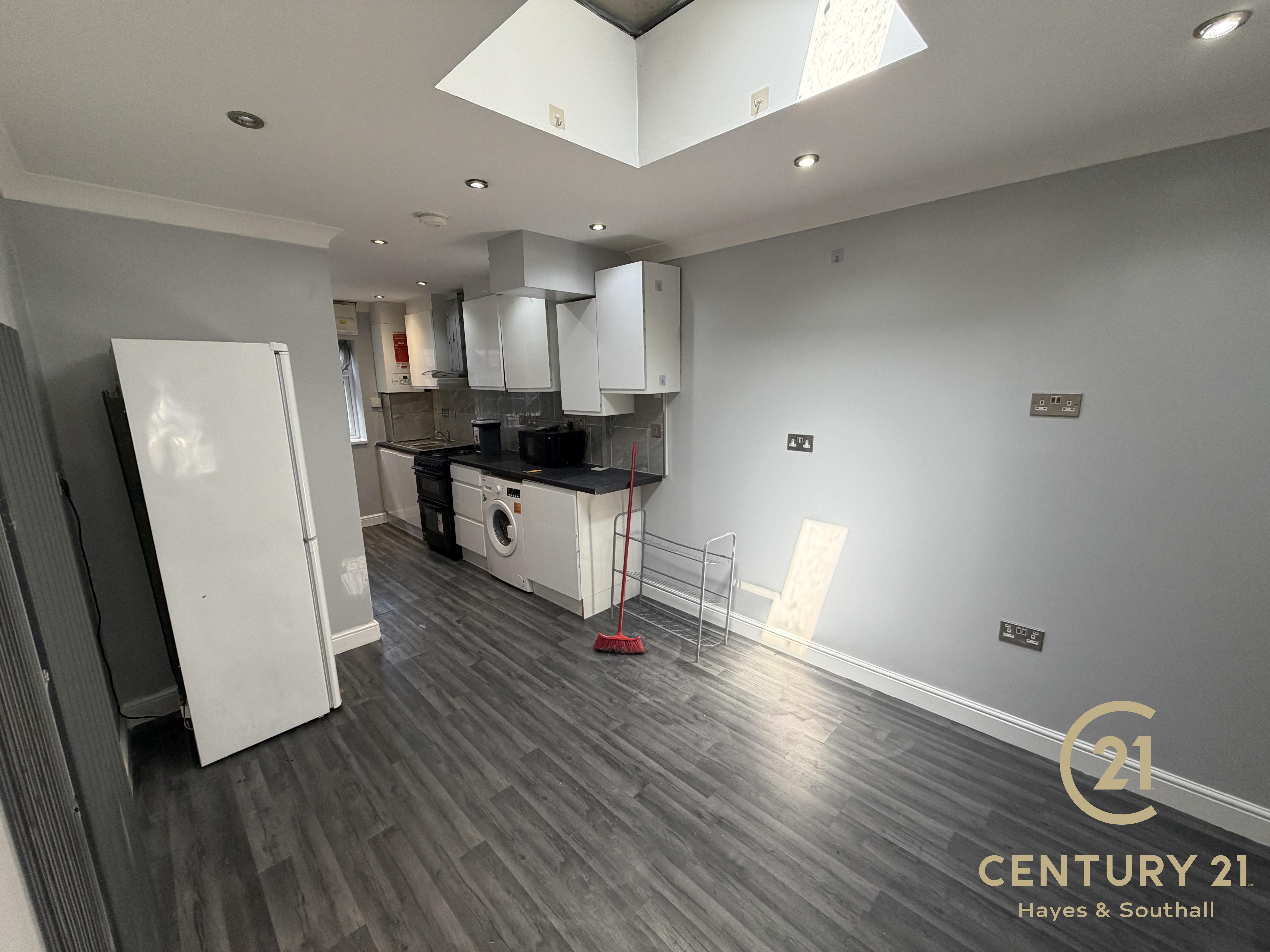 Flat Langdale Drive in Greater London