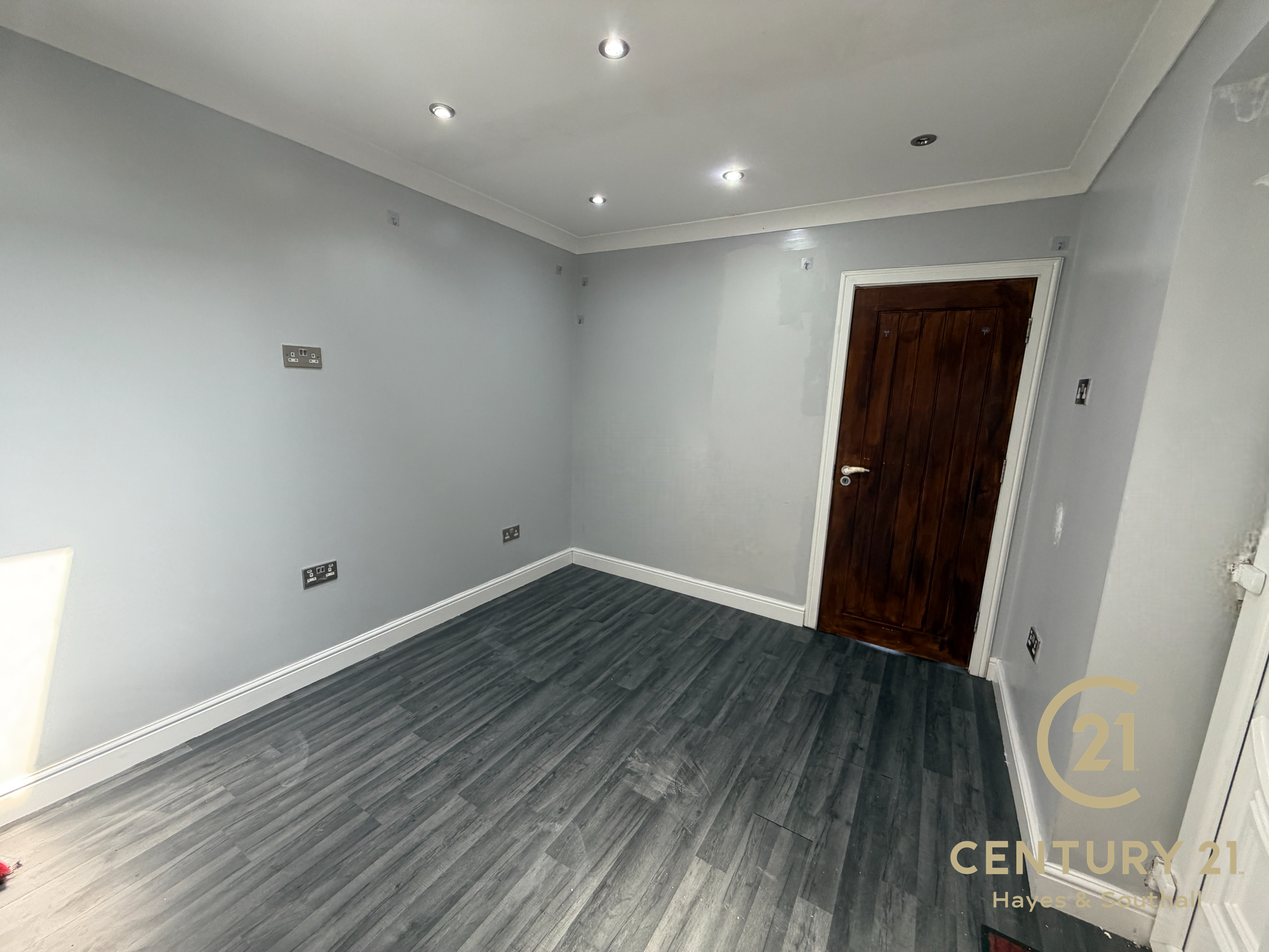 Flat Langdale Drive in Greater London