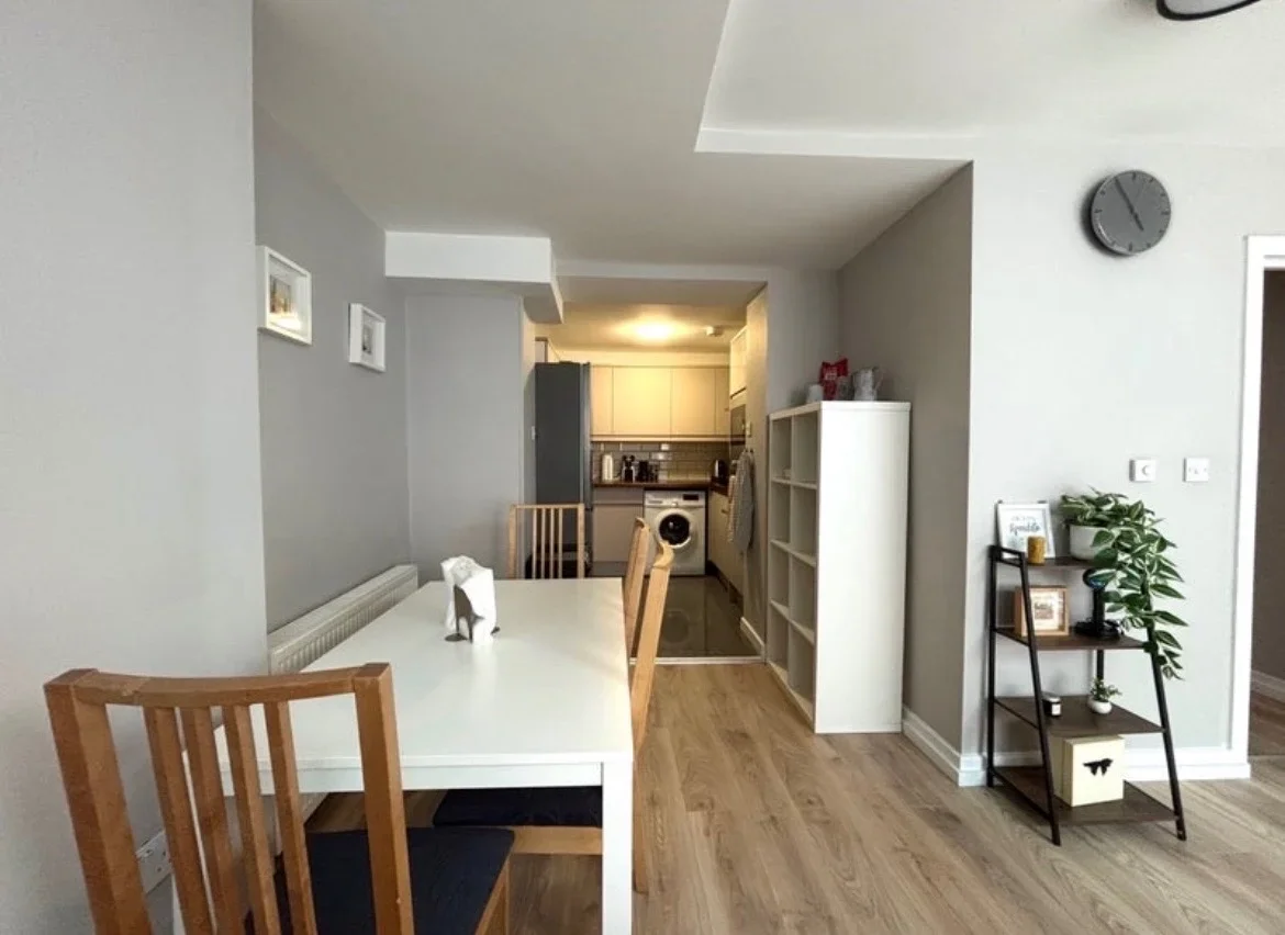 Room New Cross Road in Greater London