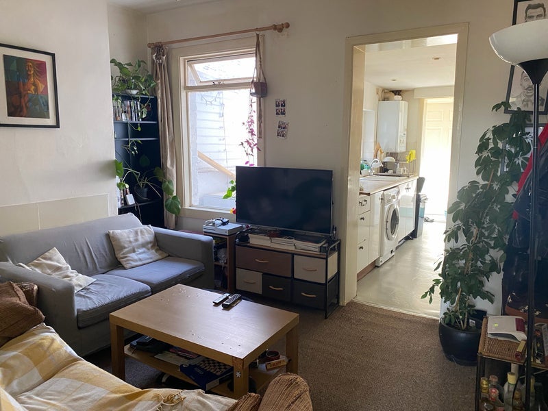 Room Mount Pleasant Road in Greater London