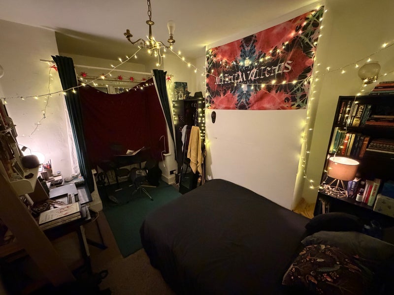 Room Mount Pleasant Road in Greater London