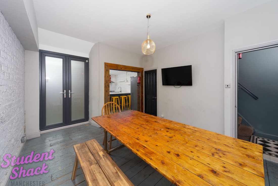 Room Ruskin Avenue in Manchester