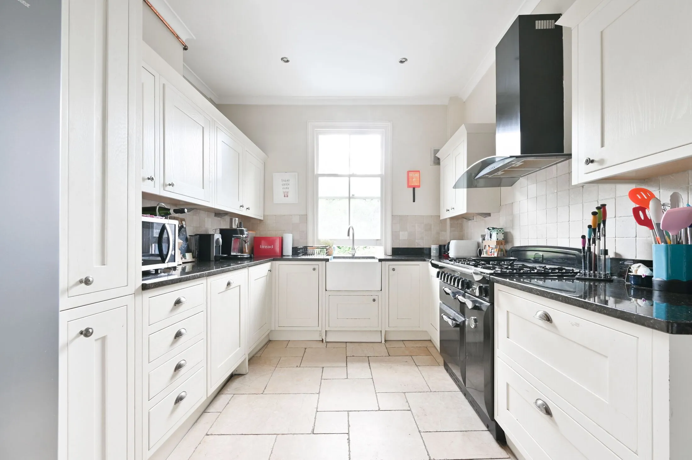 Flat Trafalgar Avenue in Greater London