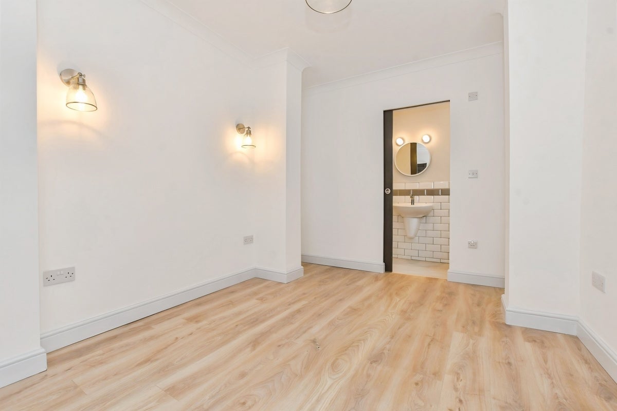 Flat Walker Lane in Thanet