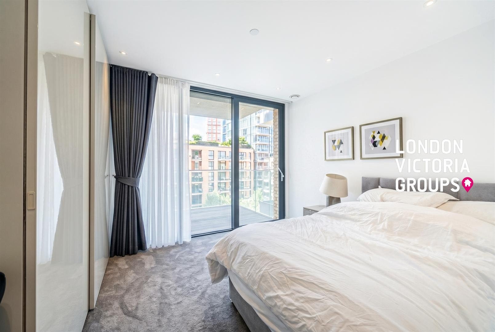 Flat Canter Way in Greater London