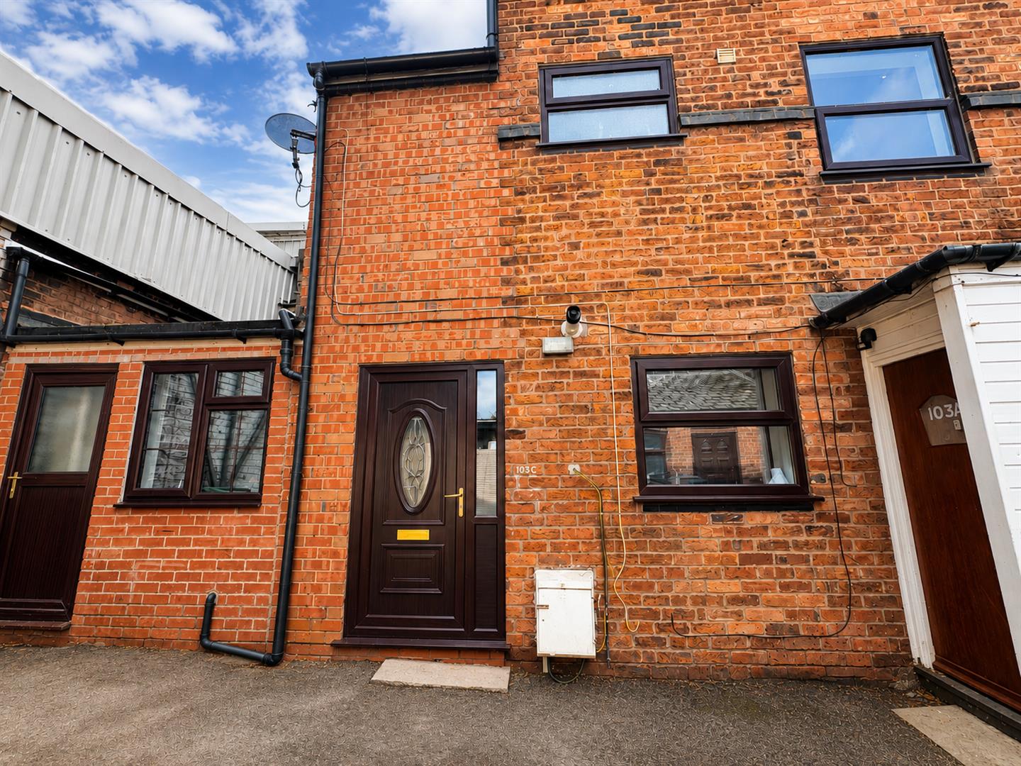 Flat Caldmore Road in Walsall