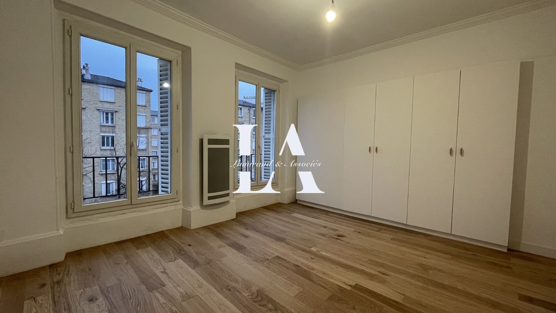 Appartement Rue de la Chapelle à Paris