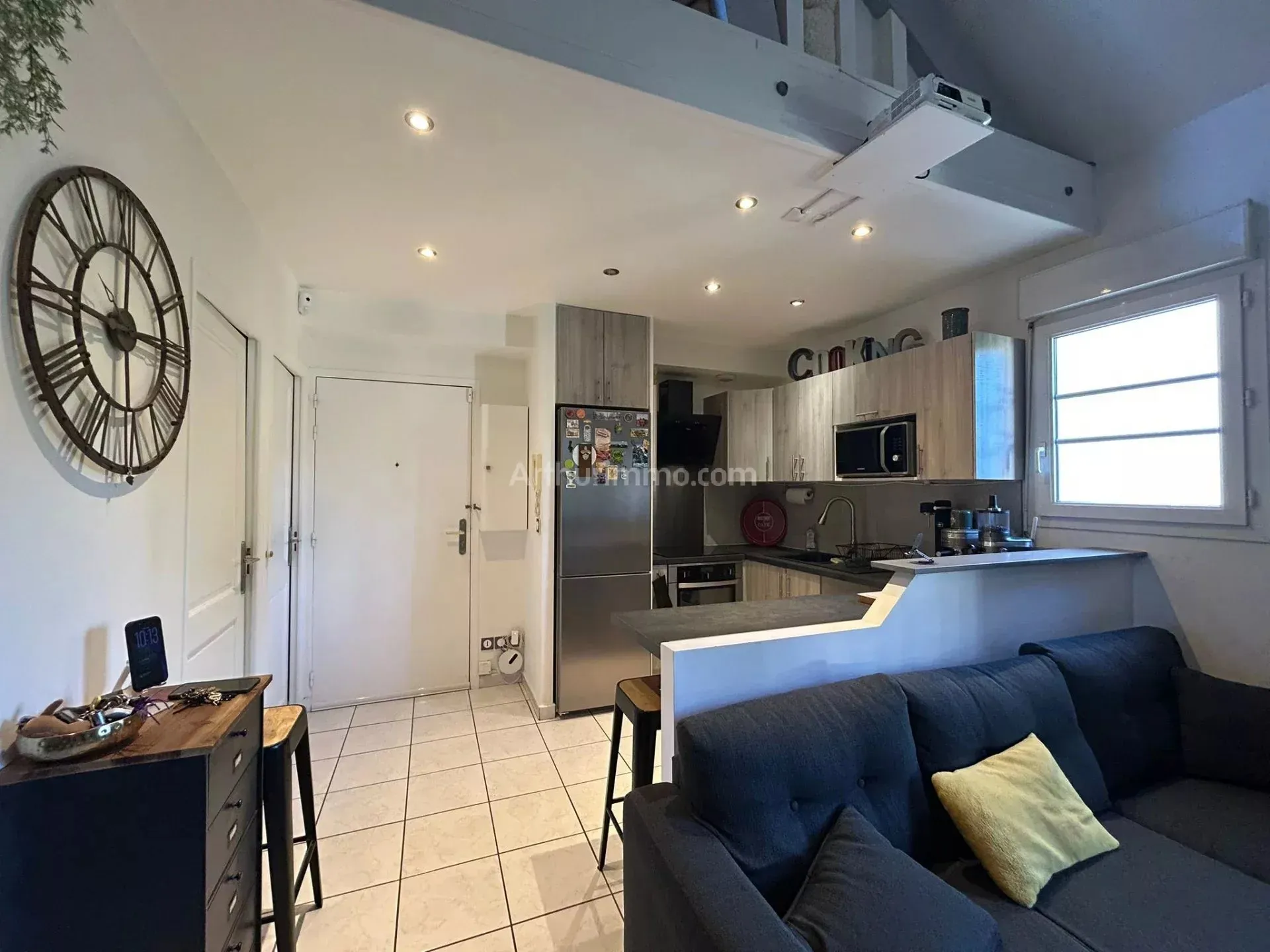 Appartement Avenue Paul Vaillant-Couturier à Paray-Vieille-Poste