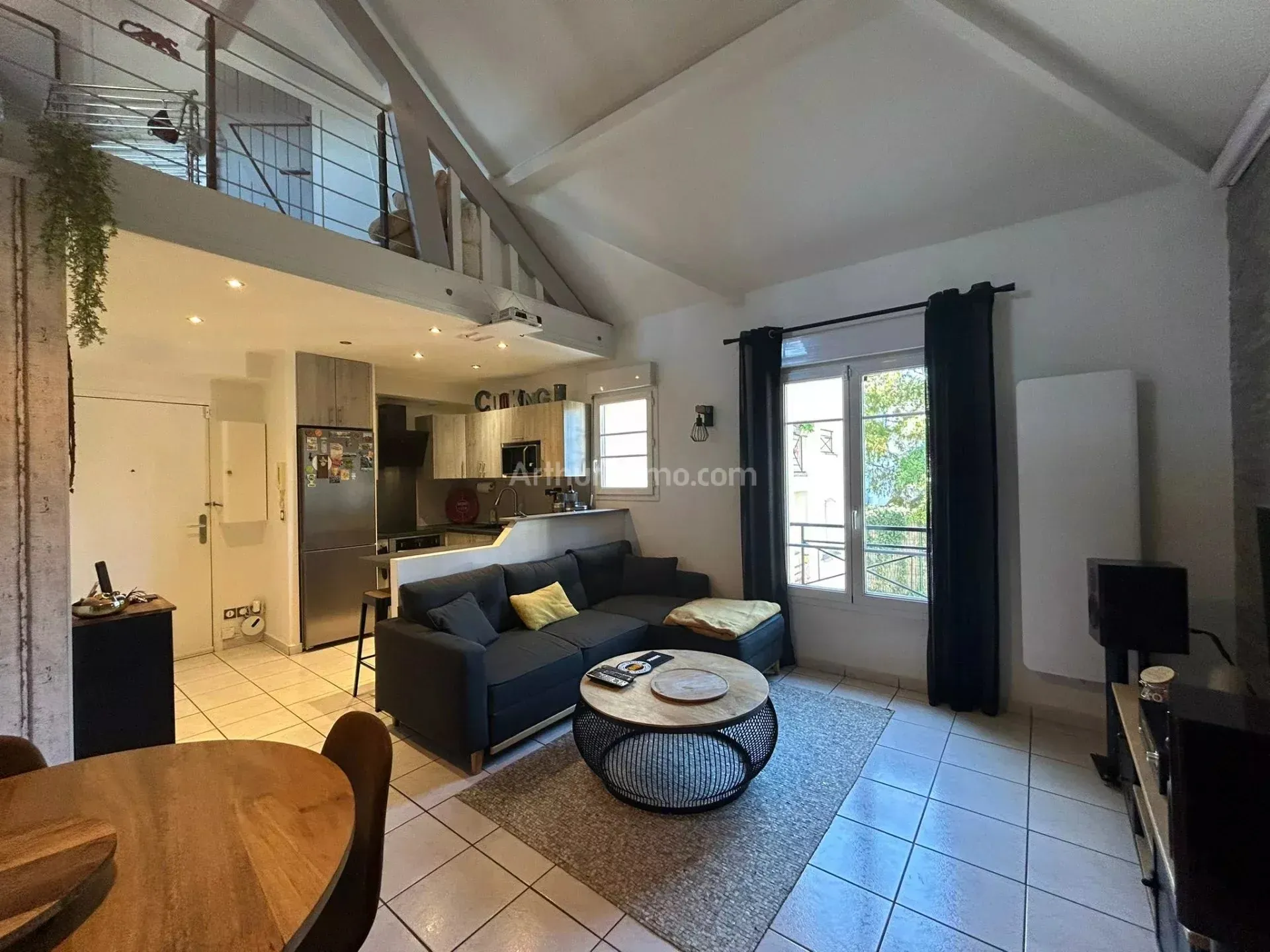Flat Avenue Paul Vaillant-Couturier in Paray-Vieille-Poste