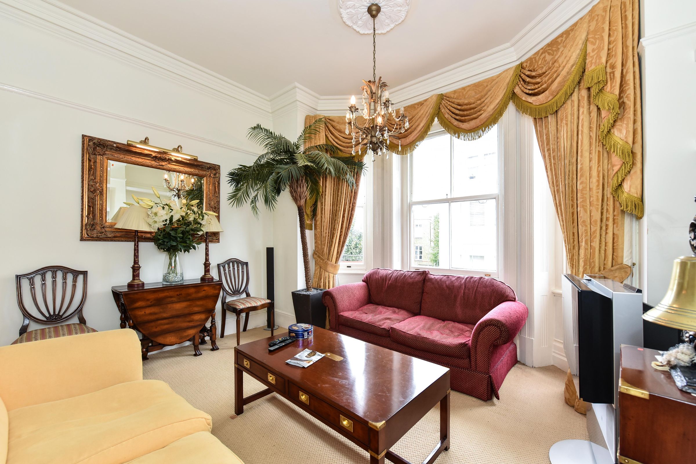 Flat Rich Lane in Greater London