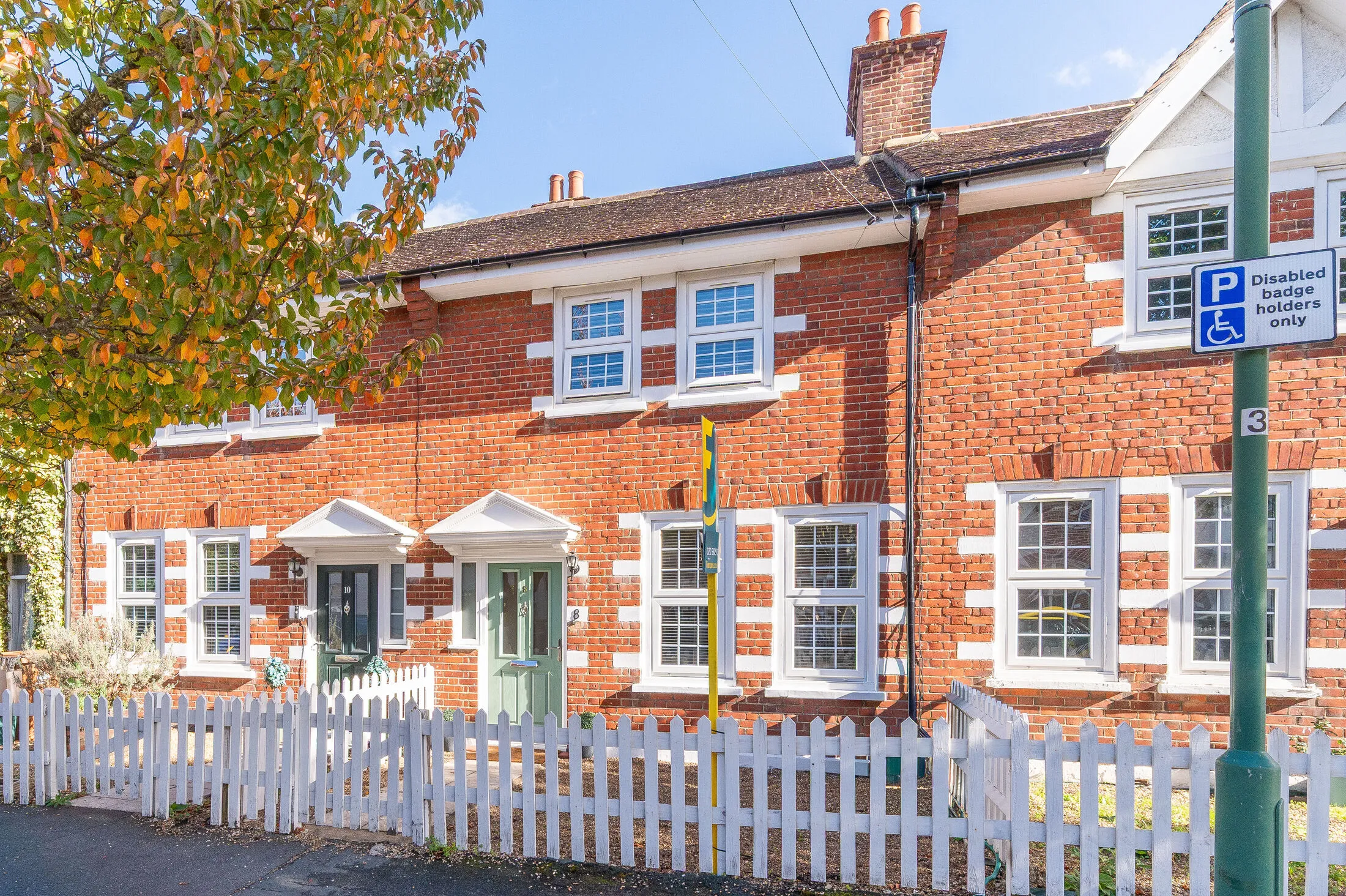 House Byron Avenue in Greater London