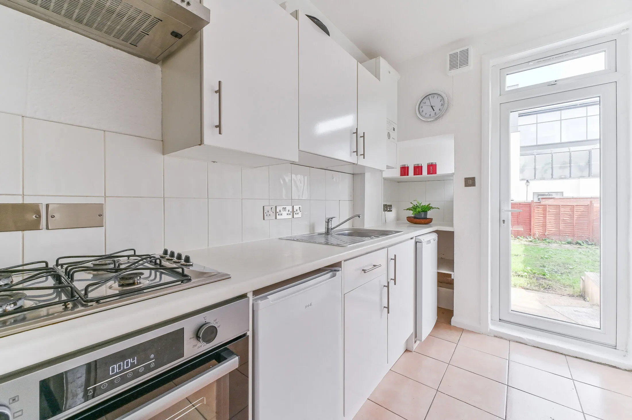 House Byron Avenue in Greater London
