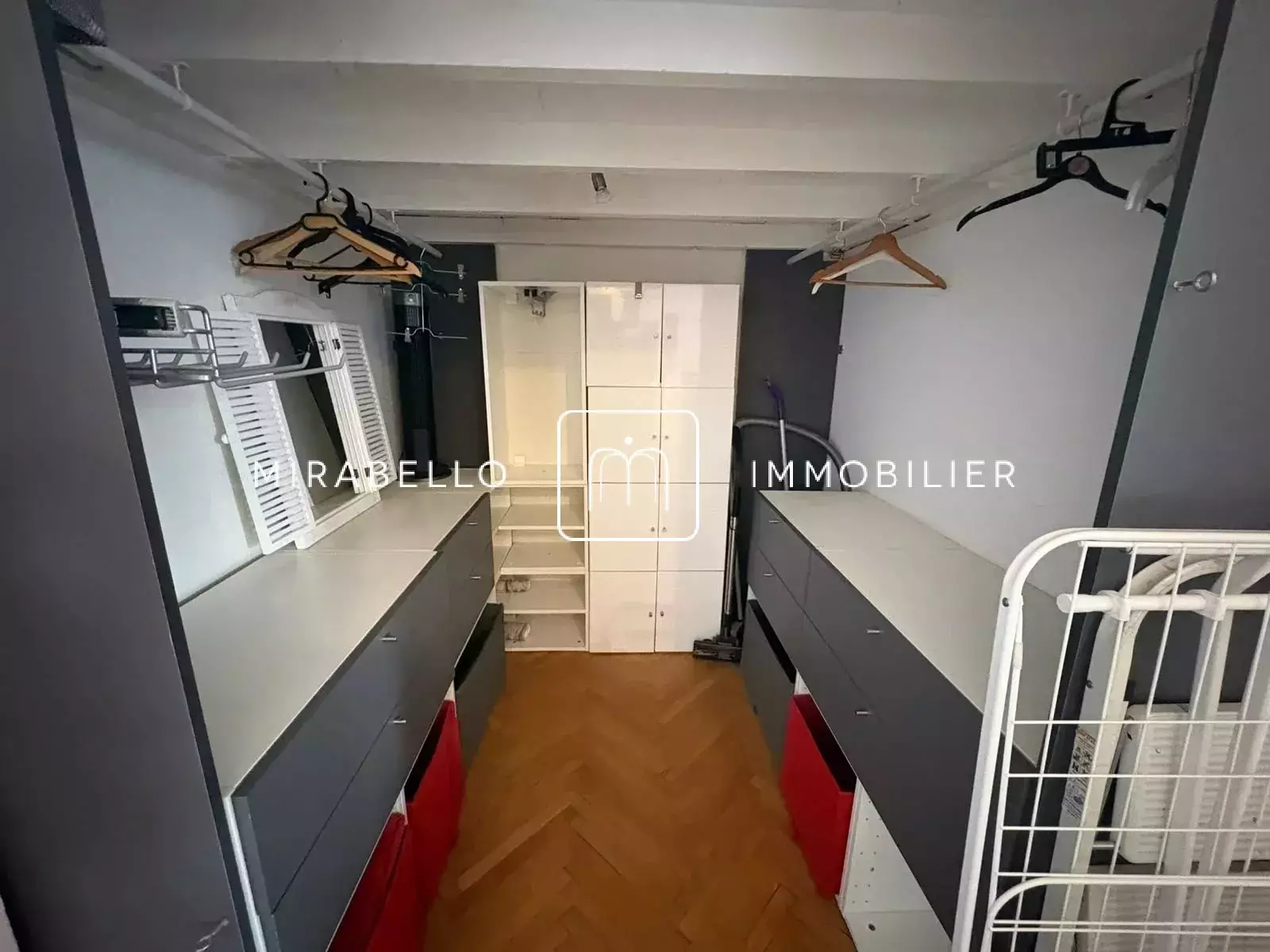 Flat Avenue Georges Clemenceau in Nice