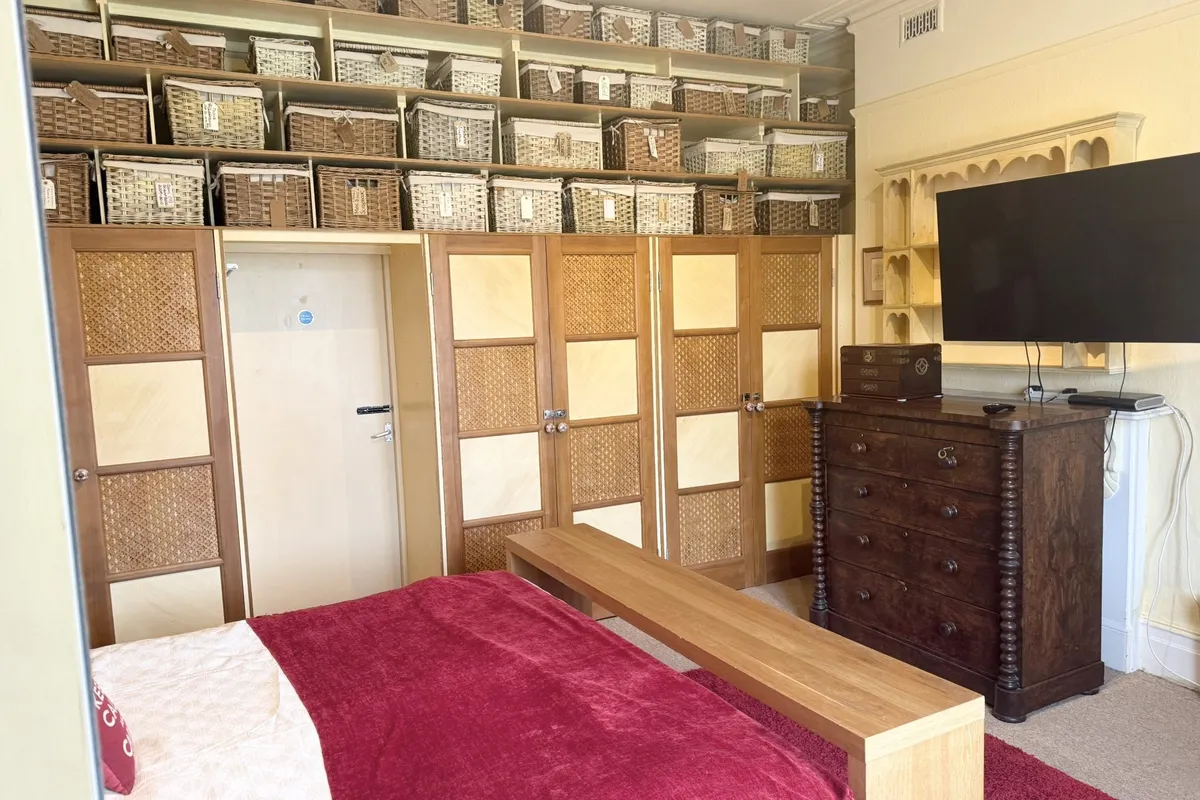 Flat Bodorgan Road in Bournemouth