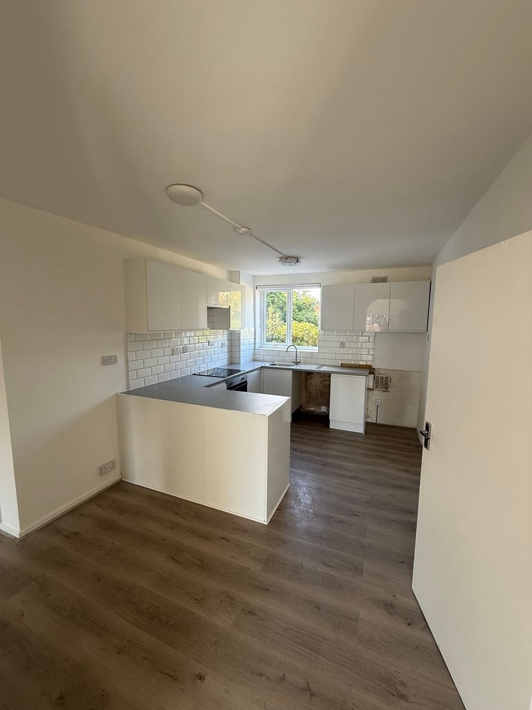 Flat Devonshire Way in Greater London