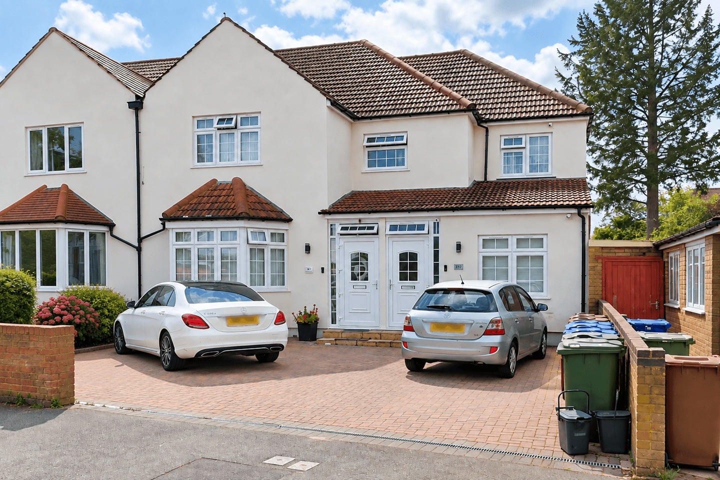 Flat Woodberry Avenue in Greater London