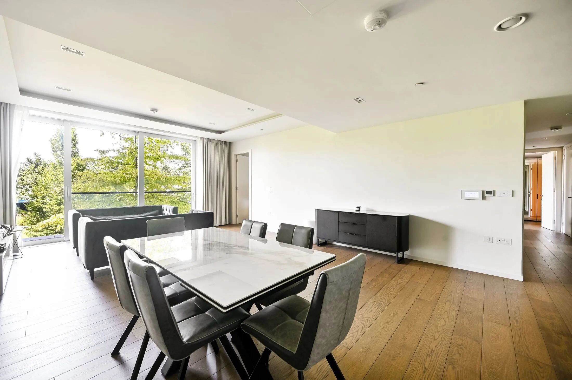 Flat West Road in Greater London
