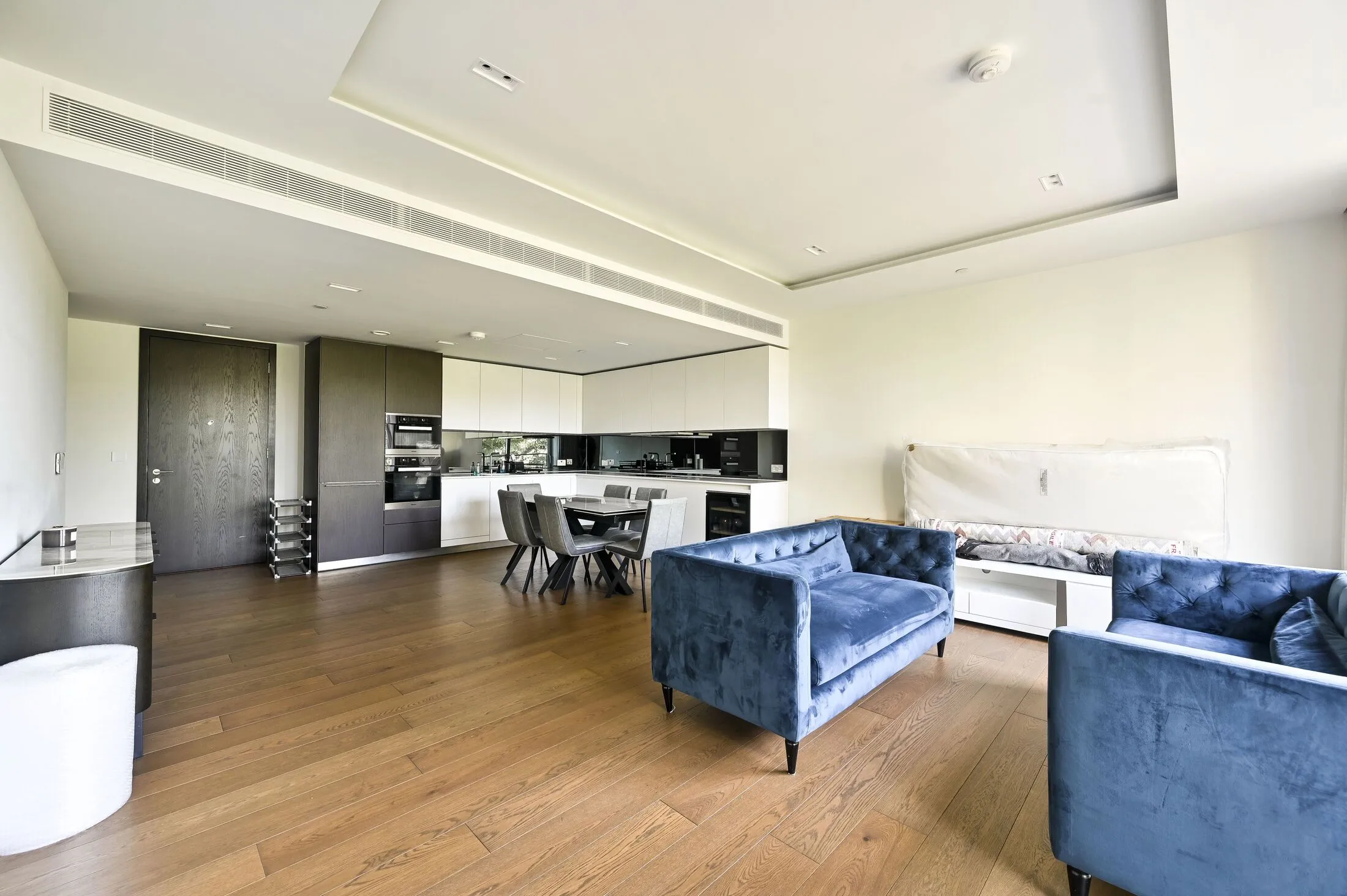 Flat West Road in Greater London