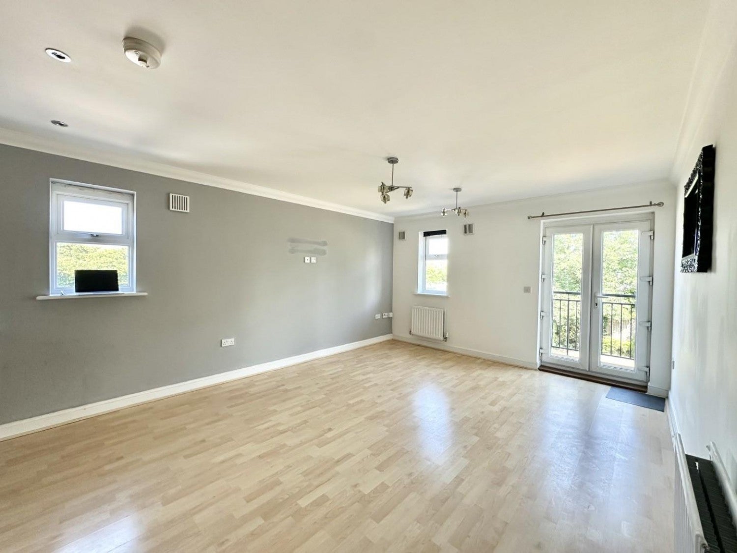 Flat New Road in Greater London