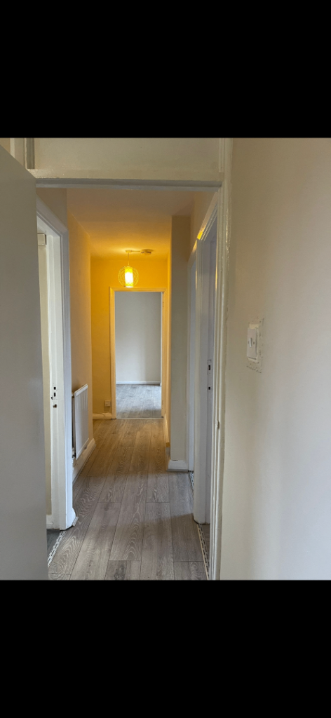 Flat Charter Crescent in Greater London