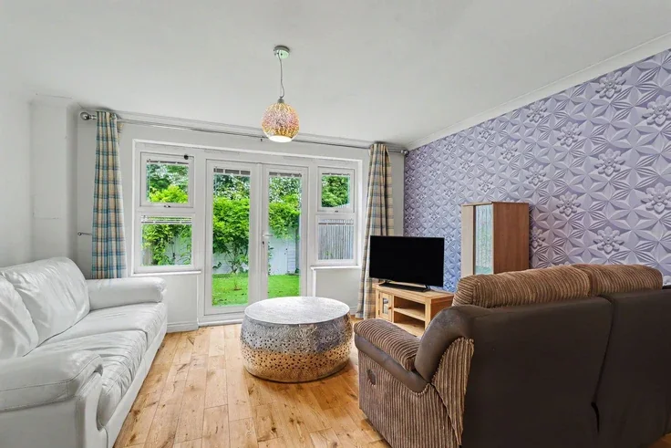 House Hawthorn Avenue in Cambuslang