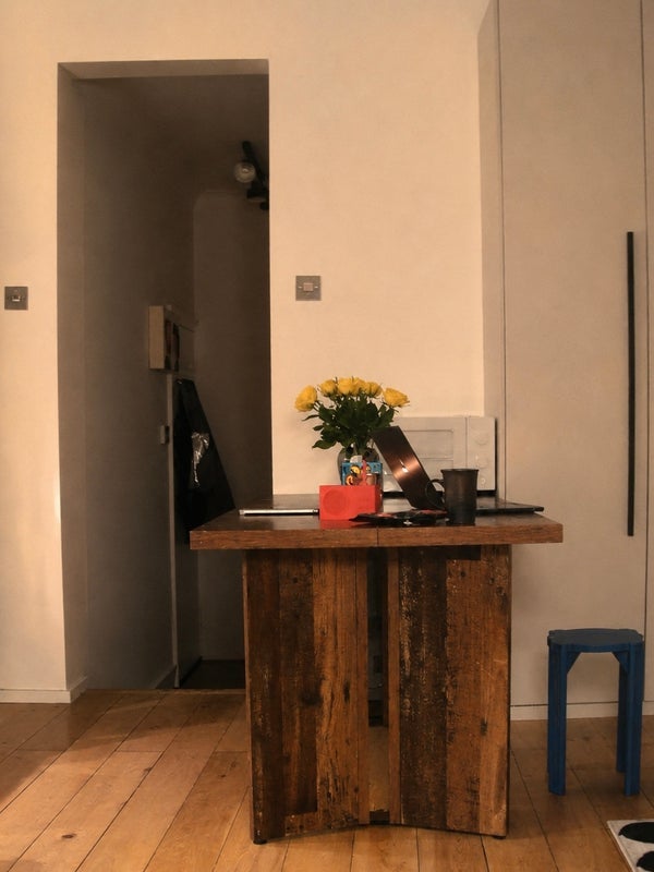 Flat Allfarthing Lane in Greater London
