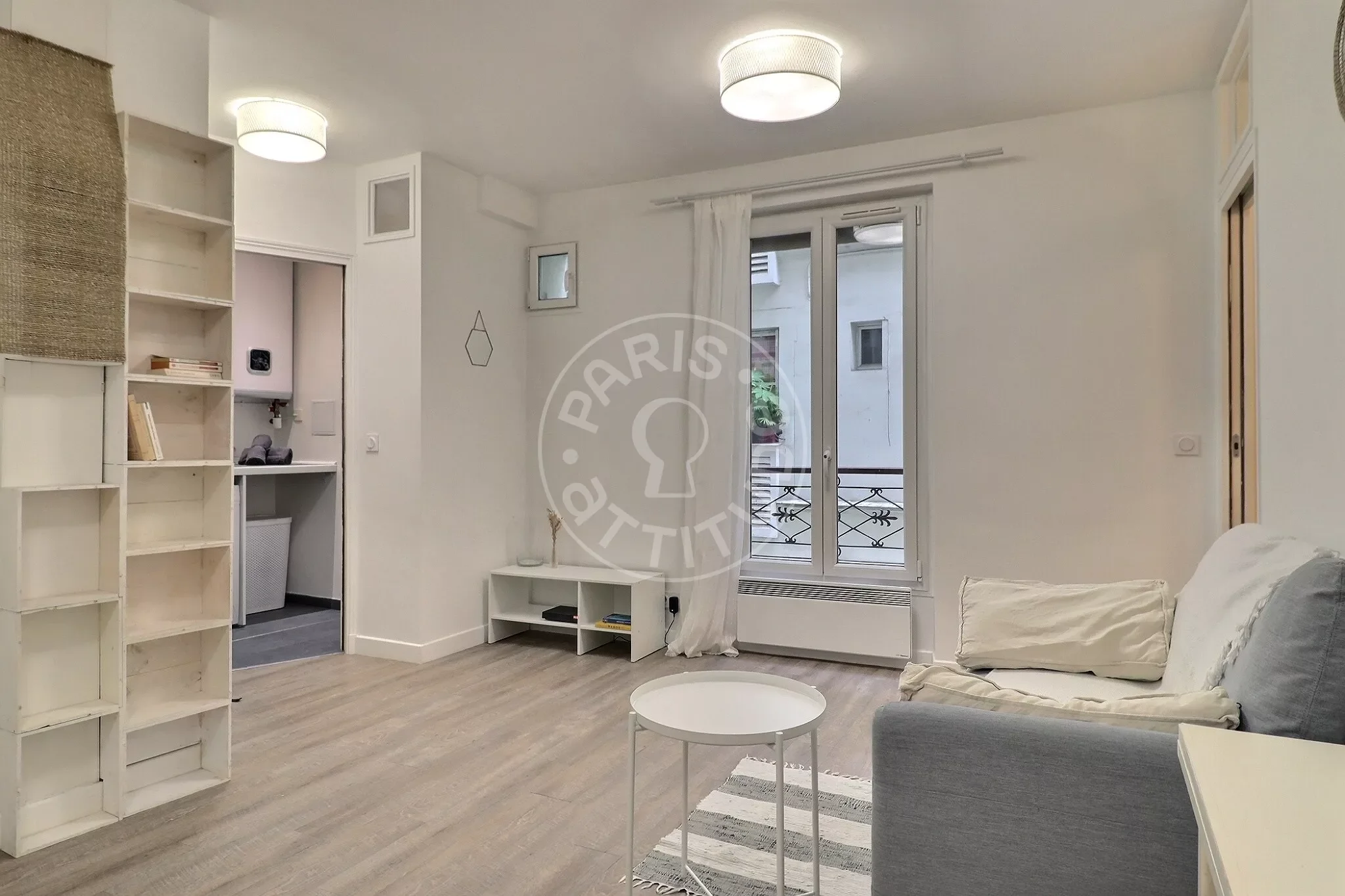 Flat Rue du Delta in Paris