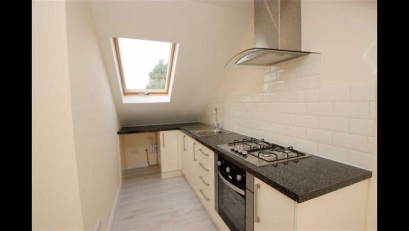 Flat Cecil Road in Greater London
