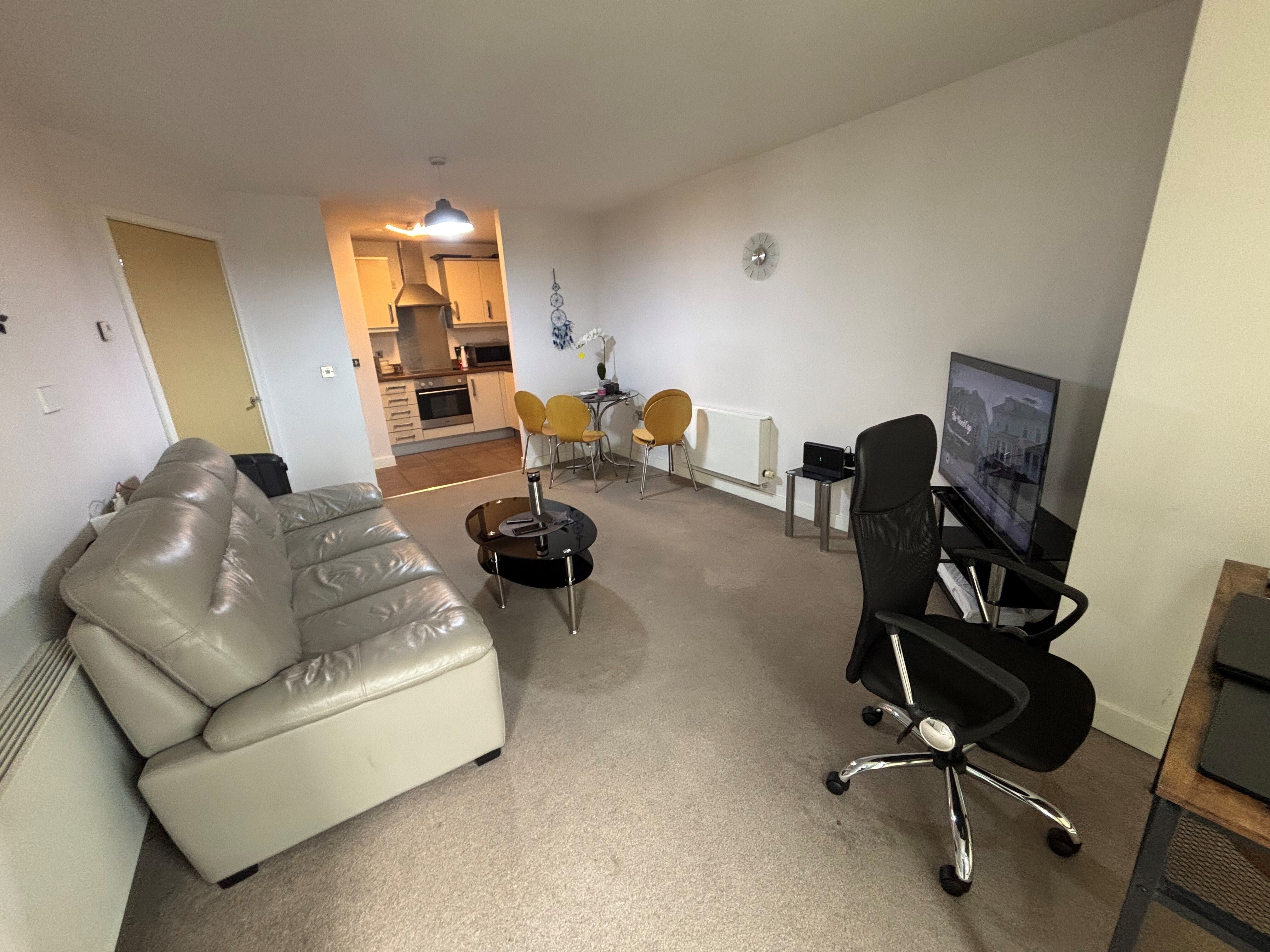 Flat Mortimer Square in Milton Keynes