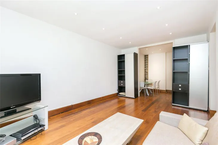 Flat St John's Wood Road in City of Westminster