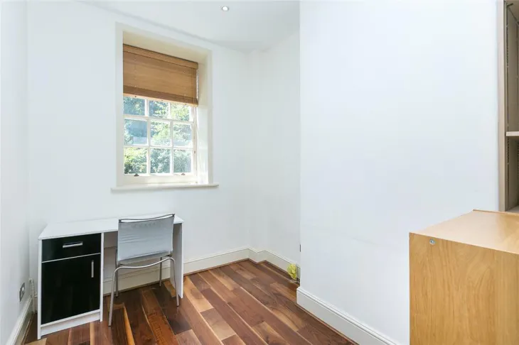Flat St John's Wood Road in City of Westminster