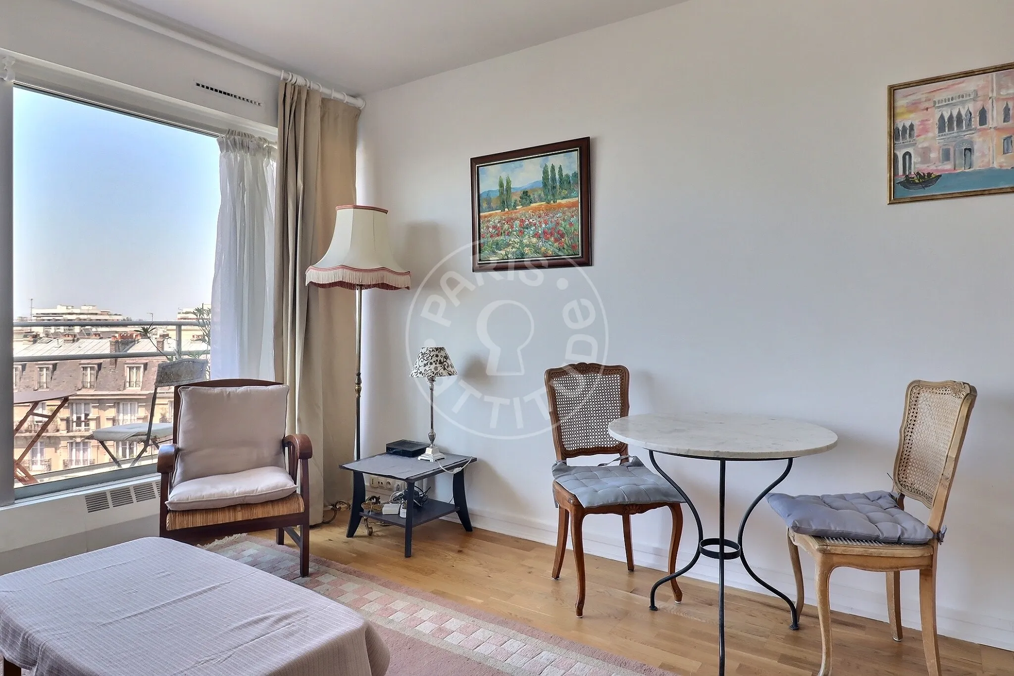 Appartement Rue du Sergent Bauchat à Paris