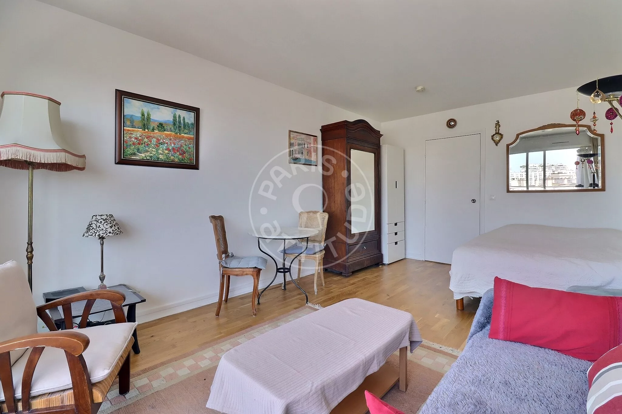 Appartement Rue du Sergent Bauchat à Paris