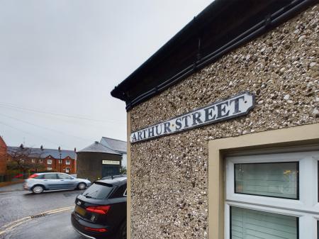 House Ballynahinch Street in Royal Hillsborough