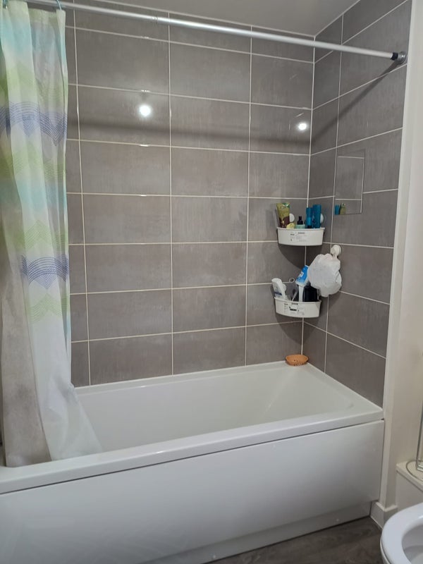 Room Swan Place in Leicester