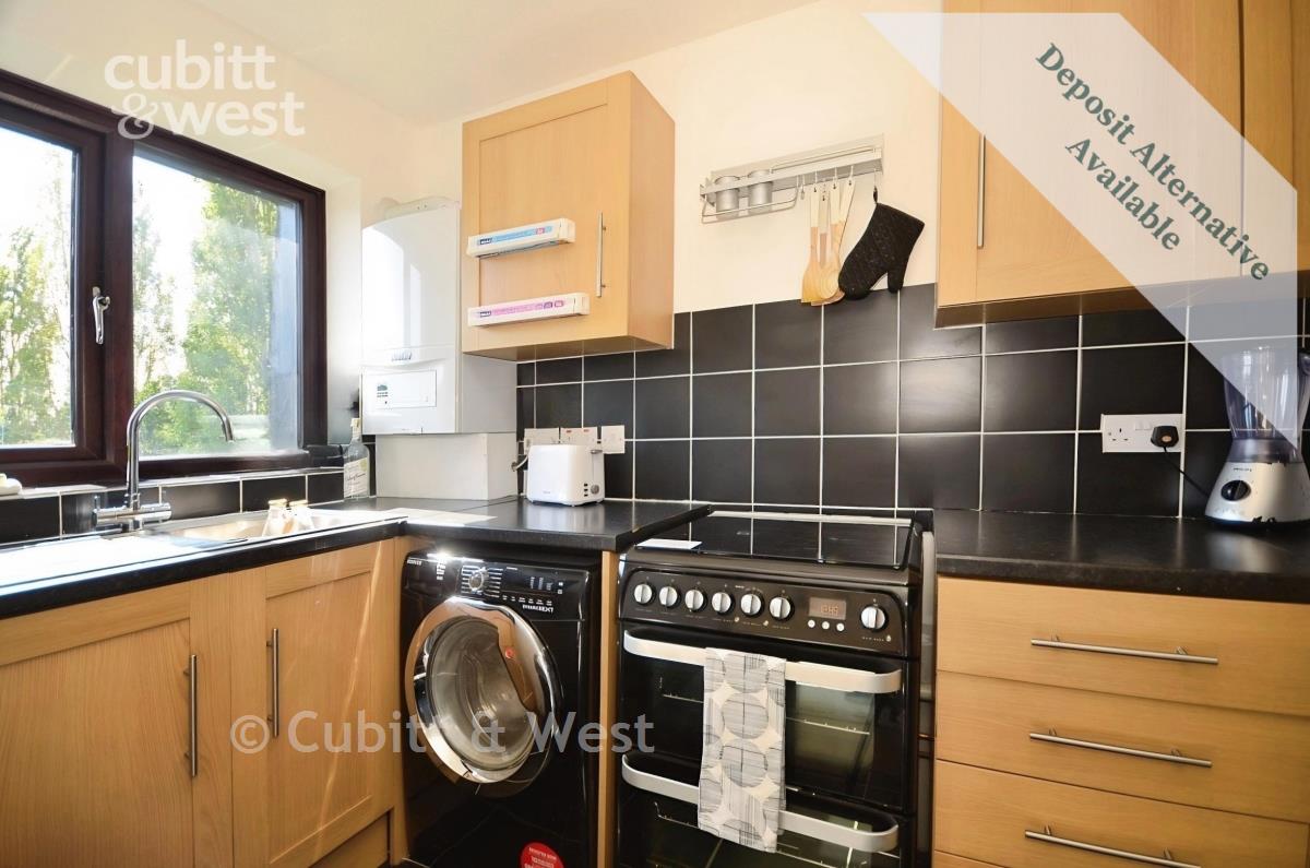Flat Gatton Park Road in Reigate and Banstead