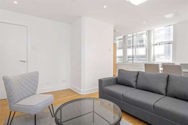 Flat Crosswall in City of London