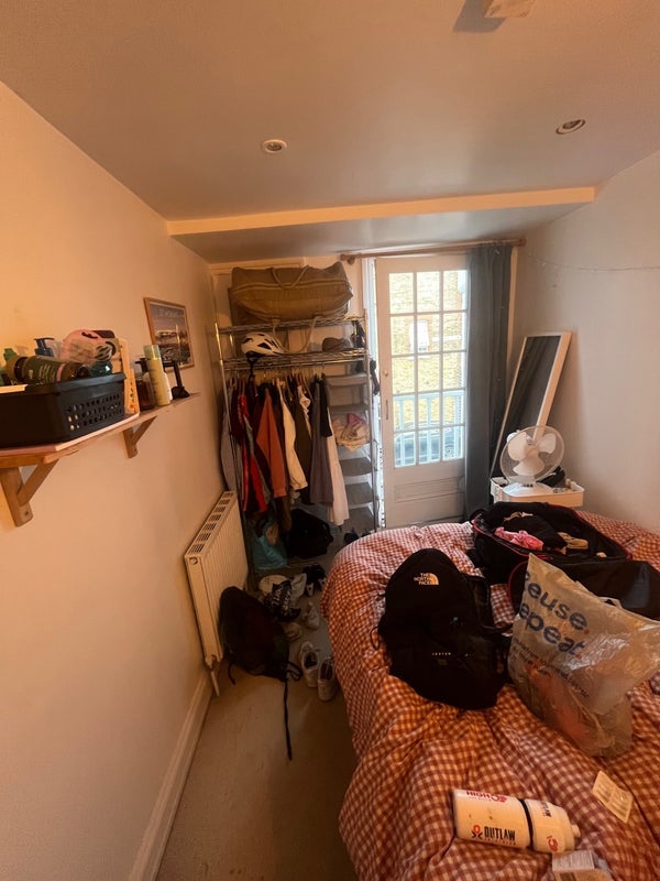 Room Florian Road in Greater London