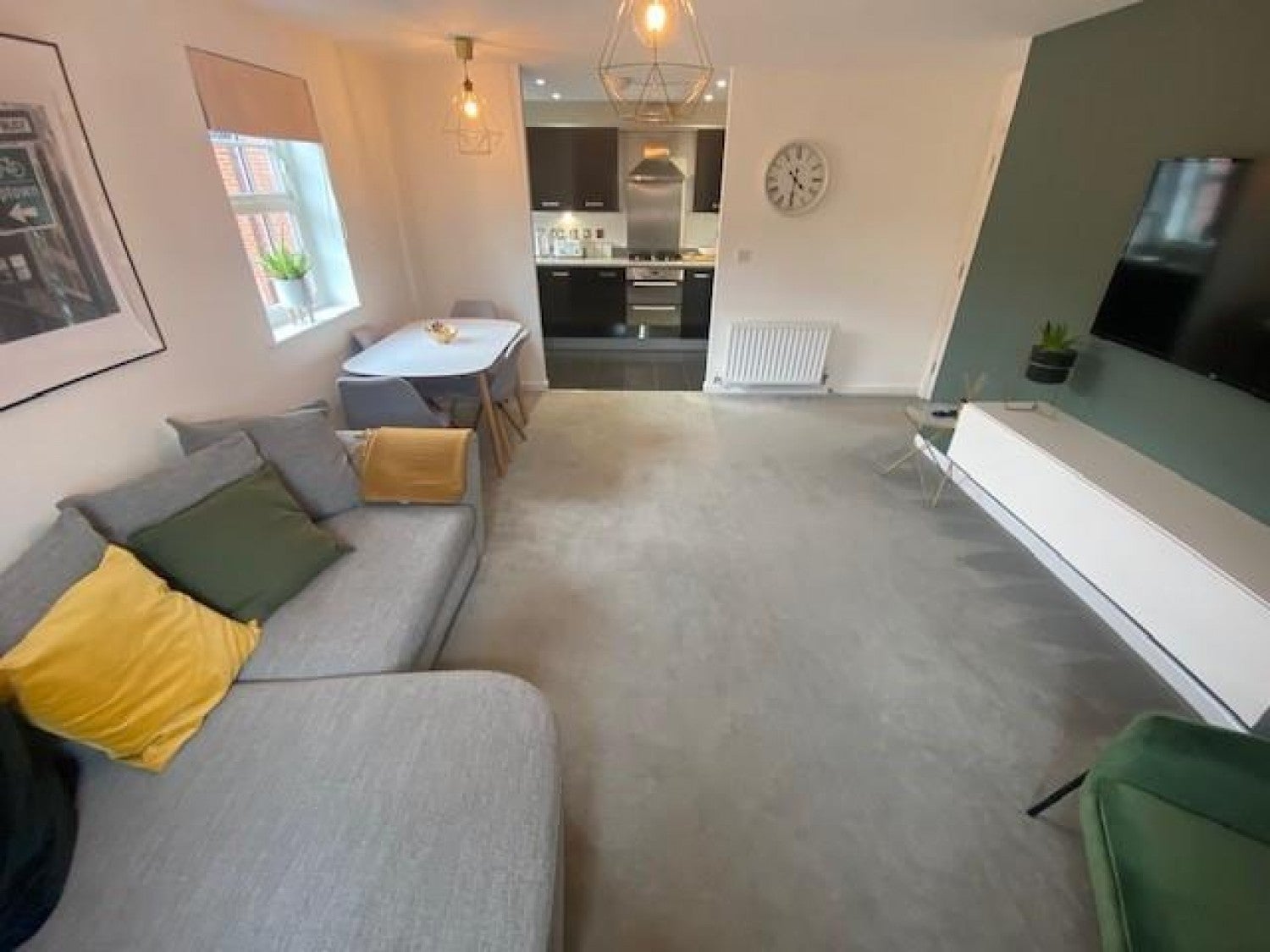 Flat Horseshoe Crescent in Walsall
