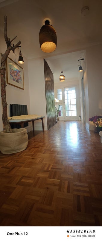 Room Crown Lane in Greater London