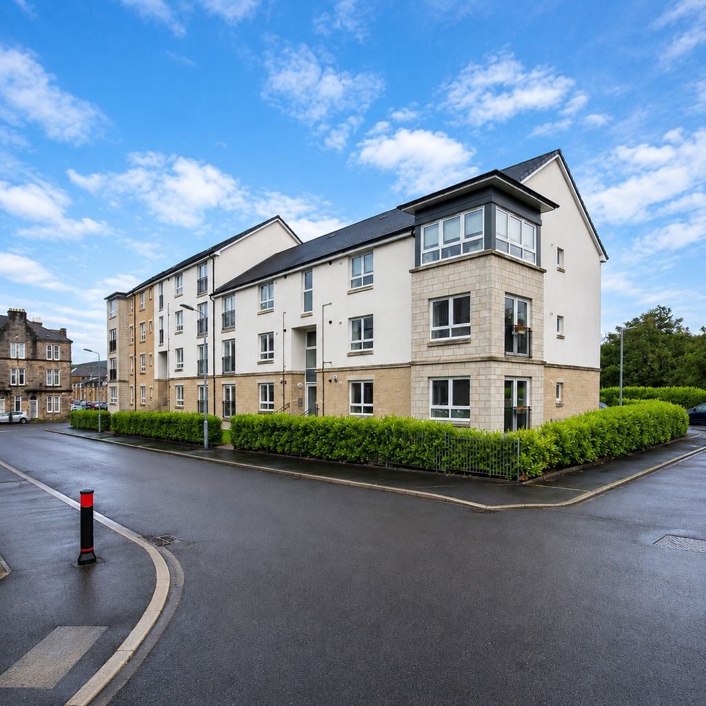 Flat Castlegate Avenue in Dumbarton