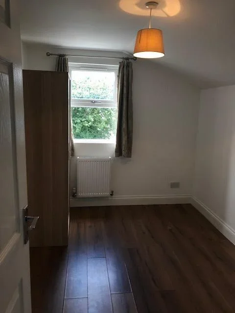 House Clifton Road in Greater London
