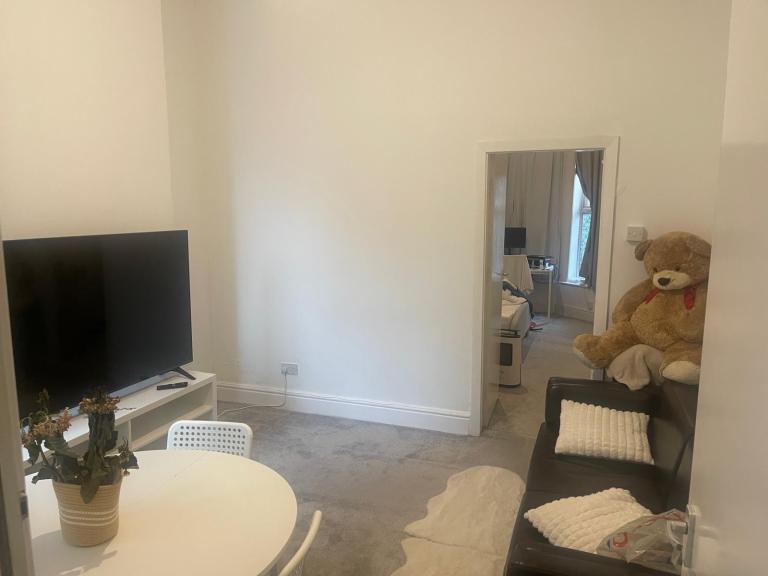 Flat Great Clowes Street in Salford