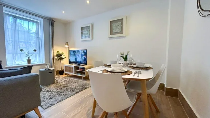 Flat Meadow Road in Greater London