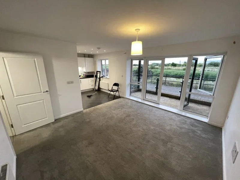 Flat Riverside Wharf in Dartford