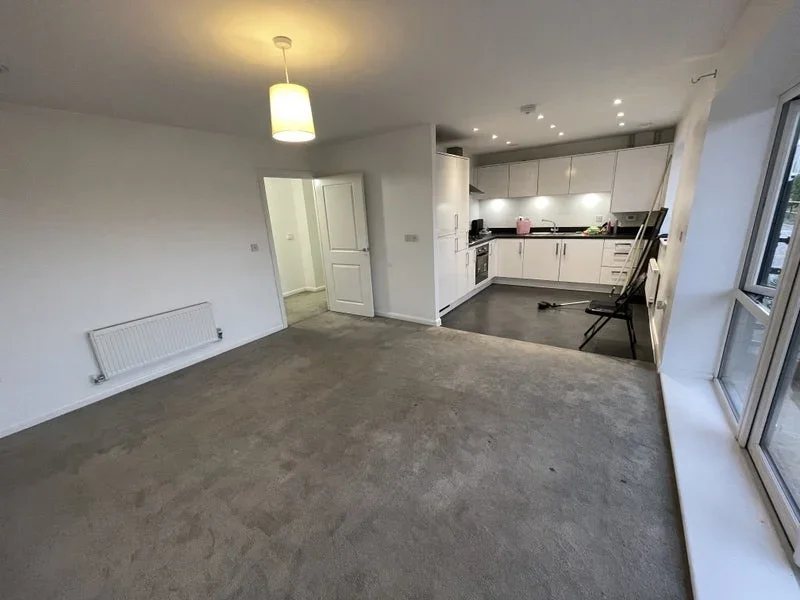 Flat Riverside Wharf in Dartford